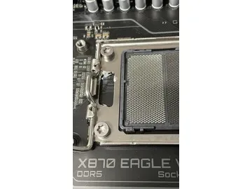 Gigabyte X870 EAGLE WIFI7 - moderkort
