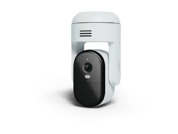 Arlo Essential 3