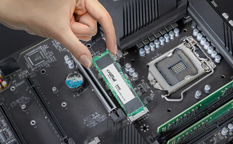 Crucial E100 2 TB