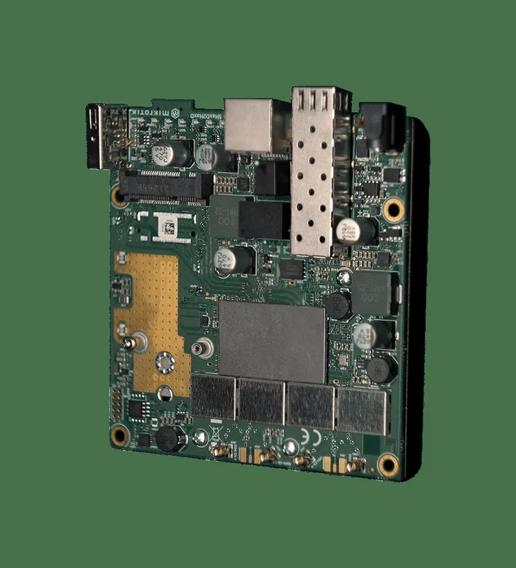 Routerboard L23UGSR 1xGE 1x2.5GE 5GE SFP Dualband Wi-Fi 6