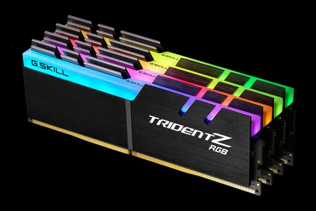 G.Skill Trident Z RGB F4-2666C18Q-64GTZN