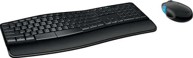 Microsoft Sculpt Comfort Desktop tangentbord och mus