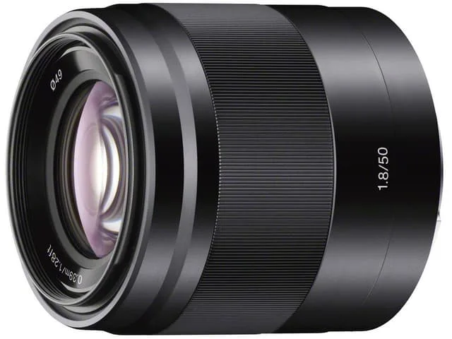 E 50mm f/1.8 OSS