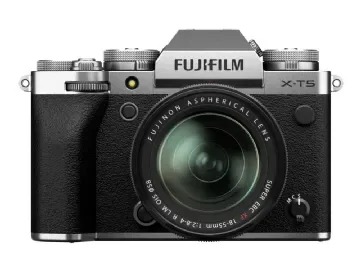 Fujifilm X-T5 + XF18-55 Silver