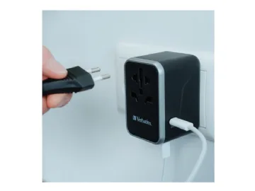 Verbatim Universal Travel Adapter UTA-04