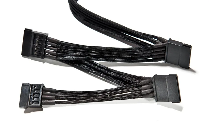 be quiet! S-ATA POWER CABLE CS-3640