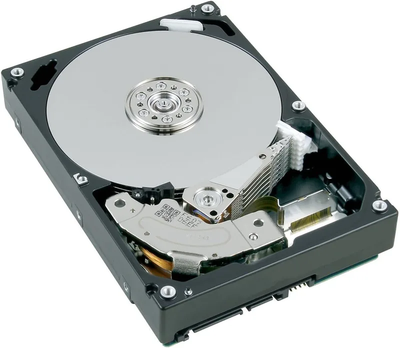 Toshiba S300 10 TB övervakning 3,5 tum intern hårddisk — CMR SATA 6 Gb/s 7200 RPM 256MB cache