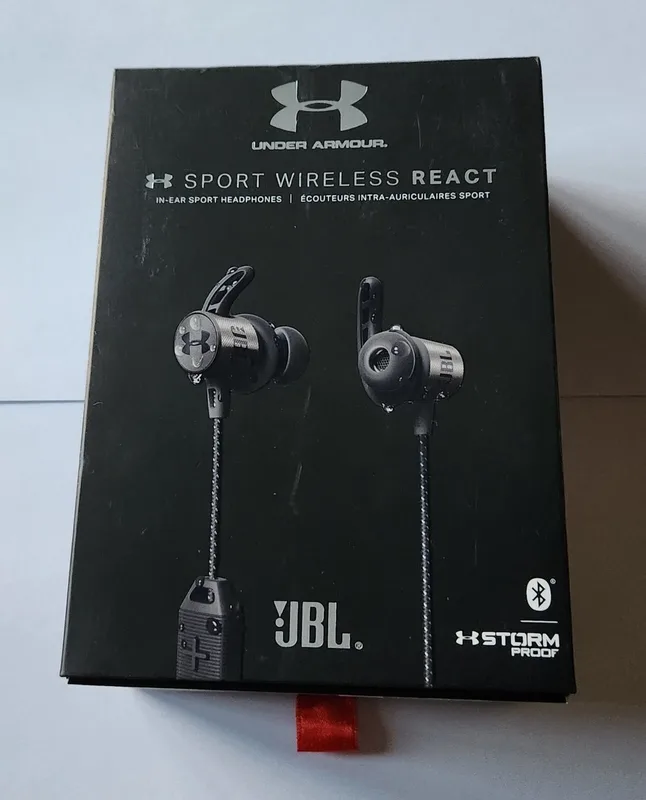 JBL UA Sport Wireless React trådlösa in-ear hörlurar