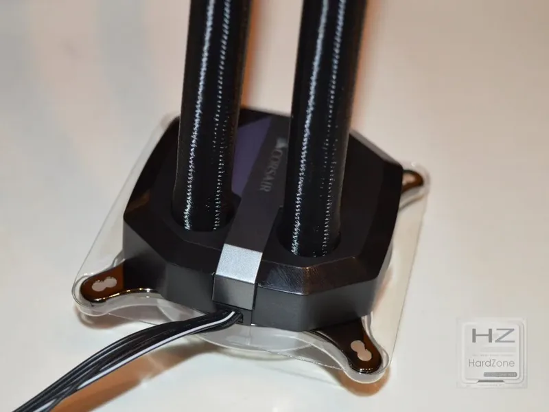 Corsair Hydro H115i PRO USB-kablar