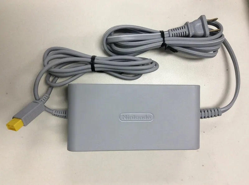 WII U STRÖMFÖRSÖRJNINGSADAPTER